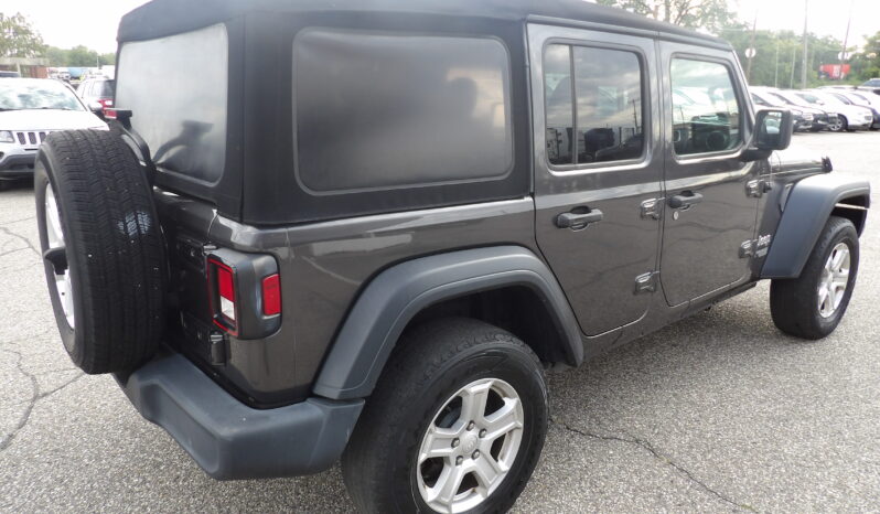 
2019 Jeep Wrangler Unlimited Sport S SUV full									
