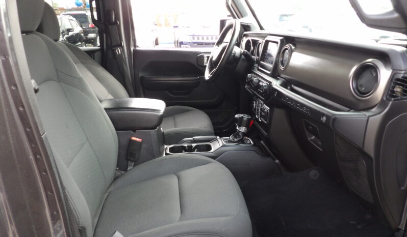 
2019 Jeep Wrangler Unlimited Sport S SUV full									