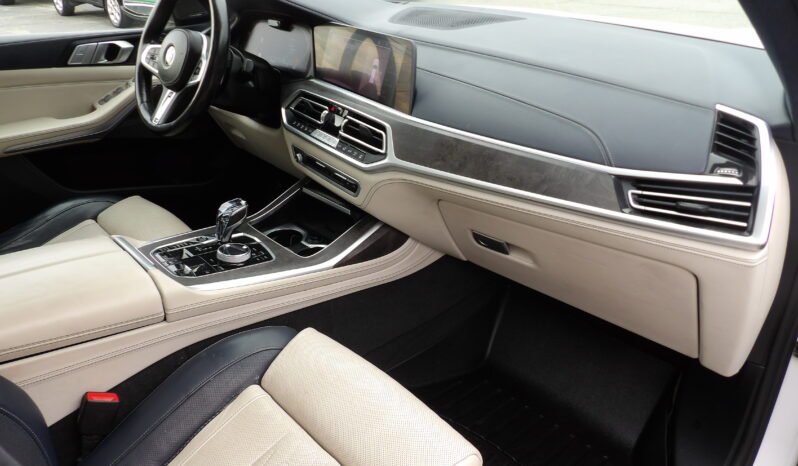 
2019 BMW X7 xDrive50i SUV full									
