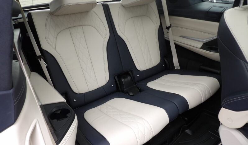 
2019 BMW X7 xDrive50i SUV full									