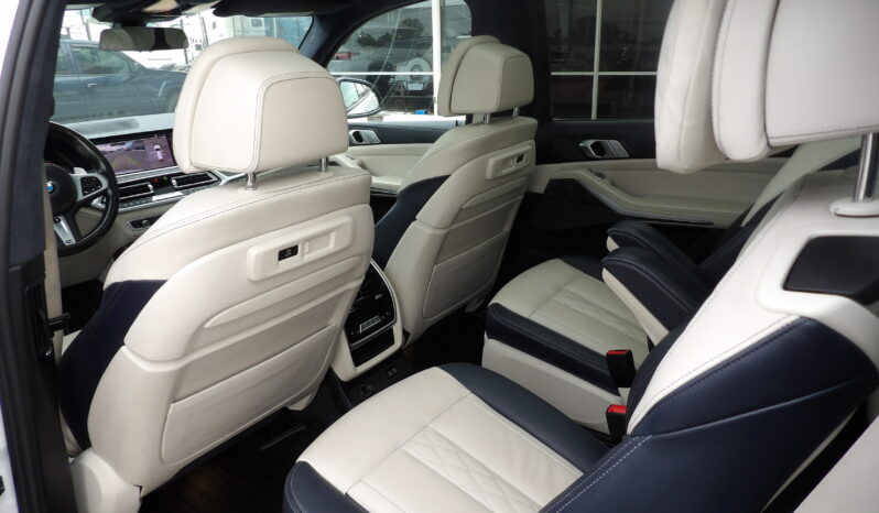 
2019 BMW X7 xDrive50i SUV full									
