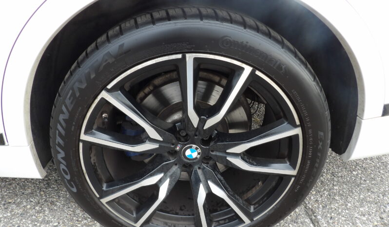 
2019 BMW X7 xDrive50i SUV full									