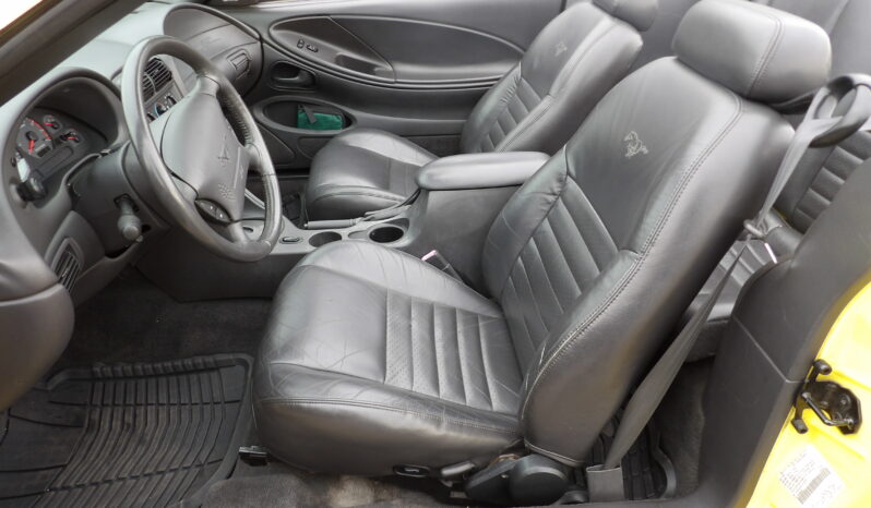 
2001 Ford Mustang GT Convertible full									