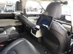 2022 Kia Carnival full