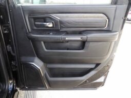 
2025 Ram 2500 Limited Crew Cab full									