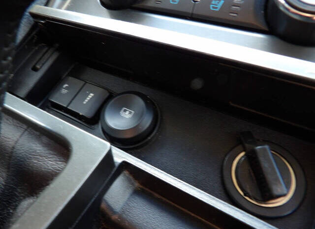 
2012 Ford Taurus Limited Sedan full									