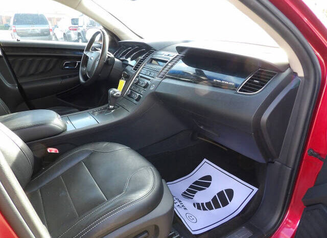
2012 Ford Taurus Limited Sedan full									