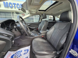 2014 Ford Focus Titanium Sedan full
