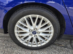 2014 Ford Focus Titanium Sedan full
