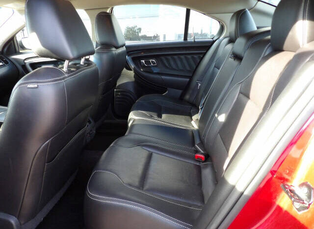 
2012 Ford Taurus Limited Sedan full									