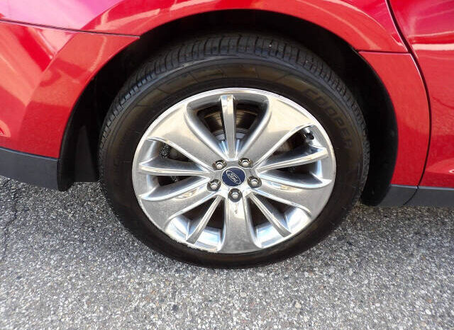 
2012 Ford Taurus Limited Sedan full									