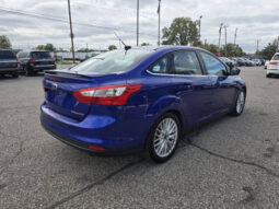 2014 Ford Focus Titanium Sedan full