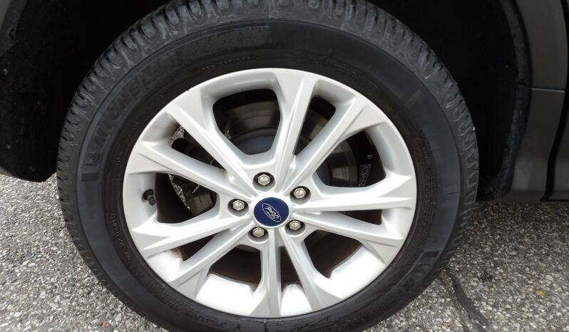 
2018 Ford Escape SE full									