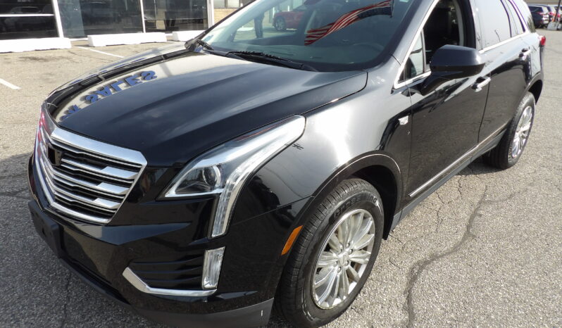 
2019 Cadillac XT5 Luxury SUV full									
