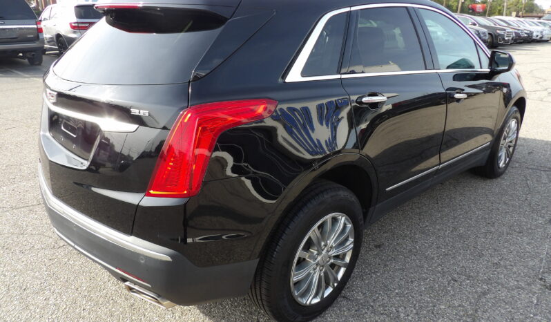 
2019 Cadillac XT5 Luxury SUV full									