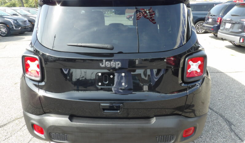 
2021 Jeep Renegade Latitude SUV full									
