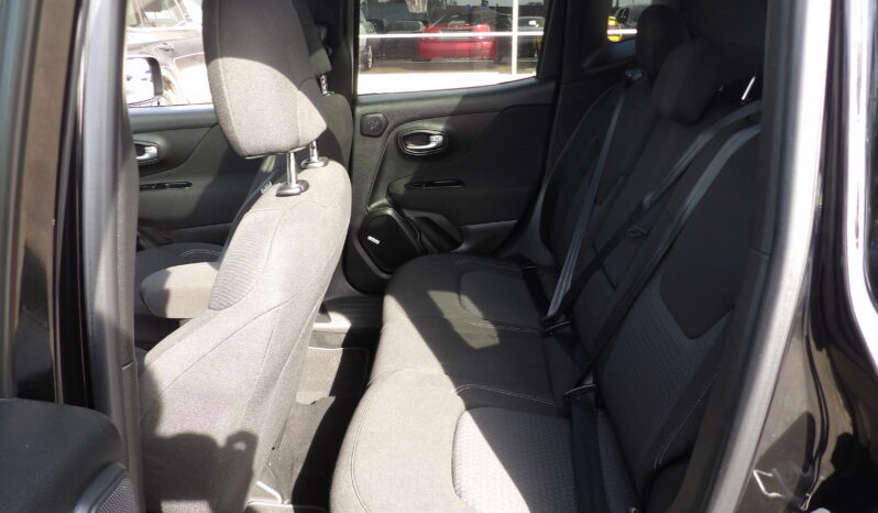 
2021 Jeep Renegade Latitude SUV full									