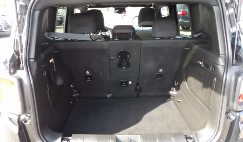 
2021 Jeep Renegade Latitude SUV full									