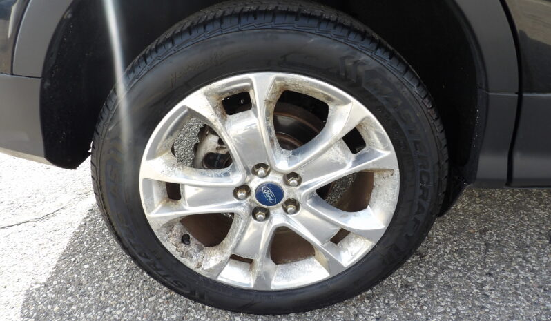 
2013 Ford Escape SE SUV full									