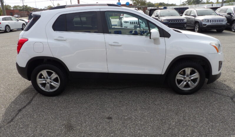 
2016 Chevrolet Trax LT Crossover full									