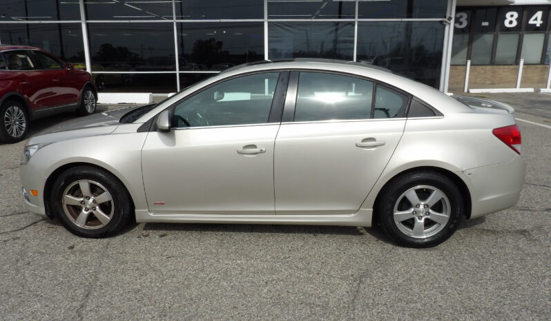 
2014 Chevrolet Cruze 1LT Auto Sedan full									