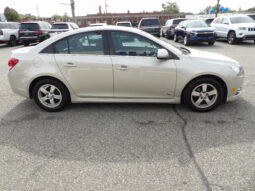 
2014 Chevrolet Cruze 1LT Auto Sedan full									