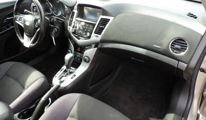 
2014 Chevrolet Cruze 1LT Auto Sedan full									