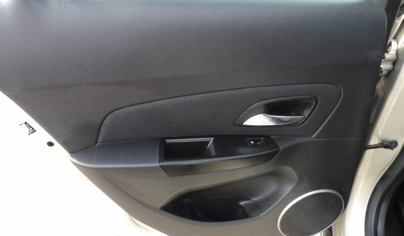 
2014 Chevrolet Cruze 1LT Auto Sedan full									