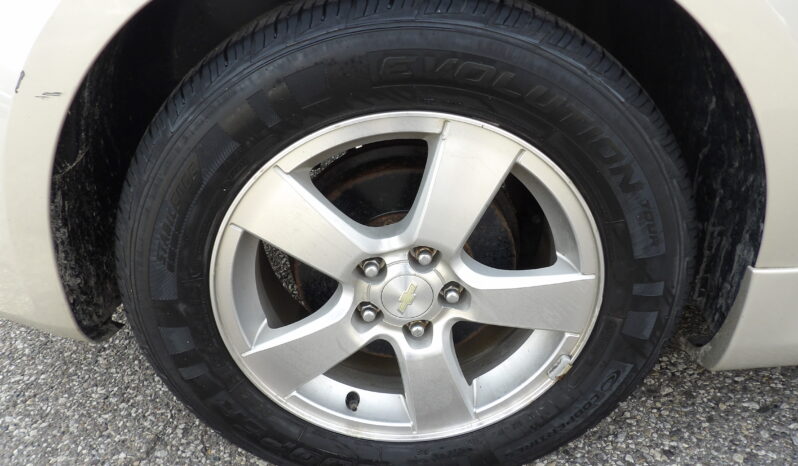 
2014 Chevrolet Cruze 1LT Auto Sedan full									