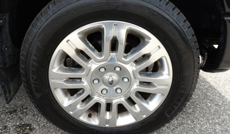 
2013 Ford F-150 Platinum Crew Cab full									