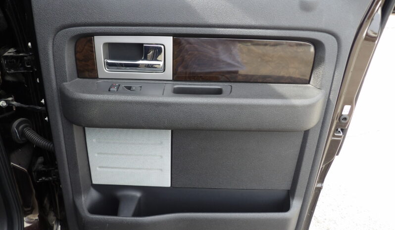 
2013 Ford F-150 Platinum Crew Cab full									