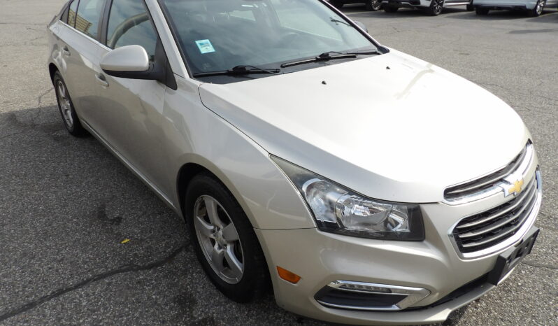 
2015 Chevrolet Cruze 1LT Auto Sedan full									