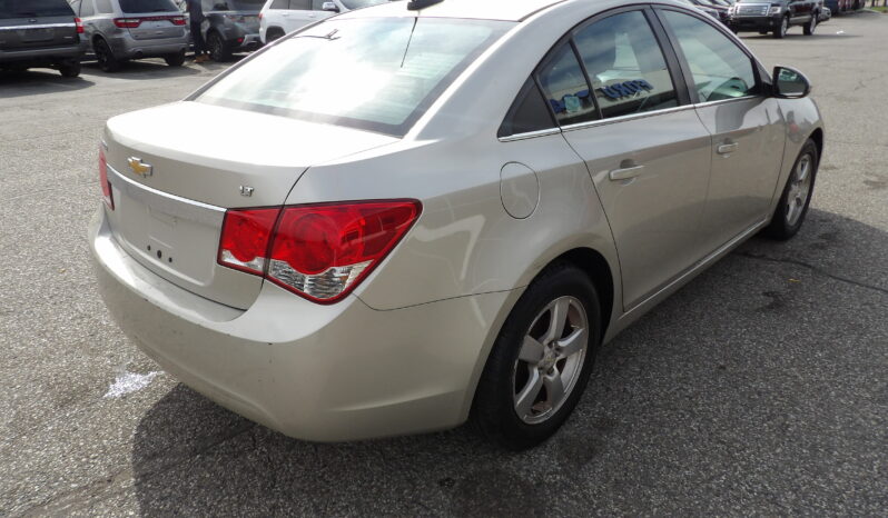 
2015 Chevrolet Cruze 1LT Auto Sedan full									