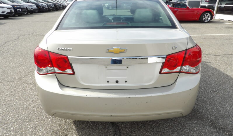
2015 Chevrolet Cruze 1LT Auto Sedan full									