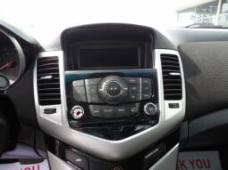 
2015 Chevrolet Cruze 1LT Auto Sedan full									