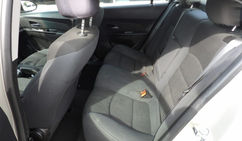
2015 Chevrolet Cruze 1LT Auto Sedan full									