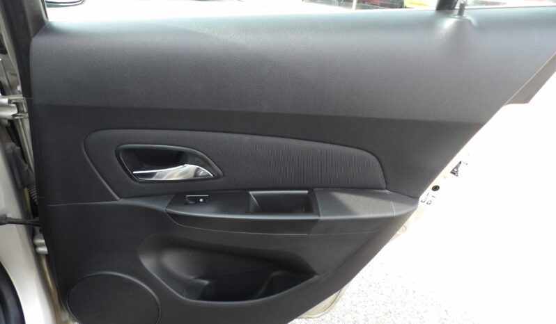
2015 Chevrolet Cruze 1LT Auto Sedan full									