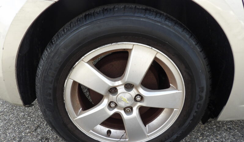 
2015 Chevrolet Cruze 1LT Auto Sedan full									
