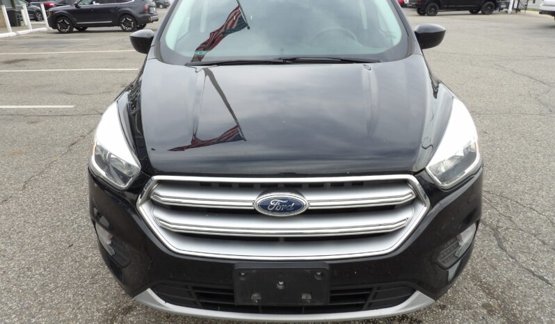 
2017 Ford Escape SE SUV full									