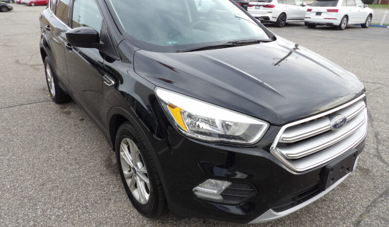 
2017 Ford Escape SE SUV full									