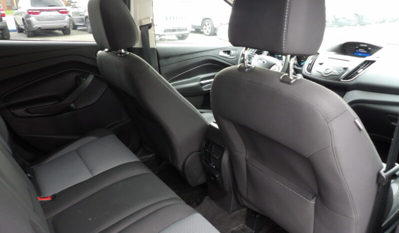 
2017 Ford Escape SE SUV full									
