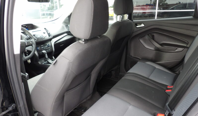 
2017 Ford Escape SE SUV full									