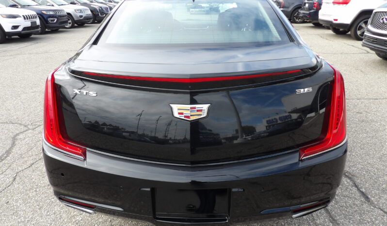 
								2019 Cadillac XTS full									