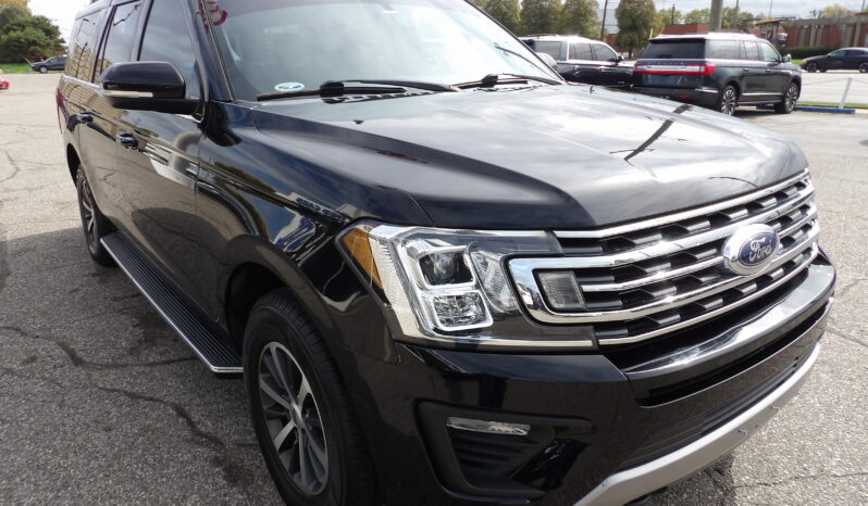 
2018 Ford Expedition MAX XLT SUV full									