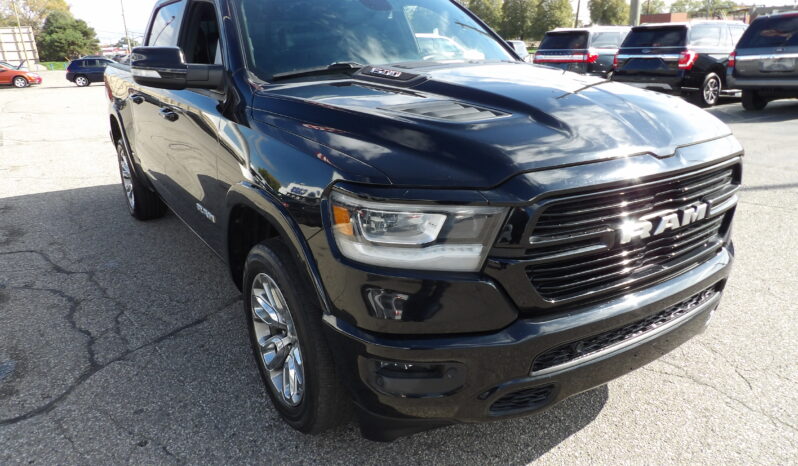 
								2019 Ram 1500 Laramie Crew Cab full									