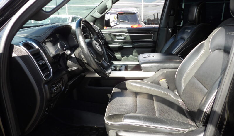 
								2019 Ram 1500 Laramie Crew Cab full									