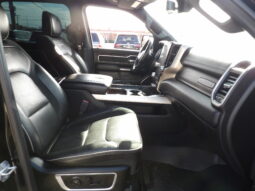 2019 Ram 1500 Laramie Crew Cab full