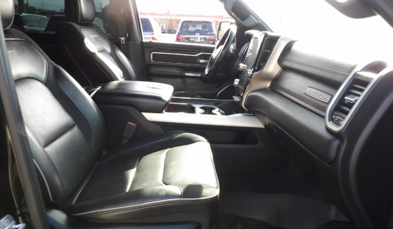 
								2019 Ram 1500 Laramie Crew Cab full									