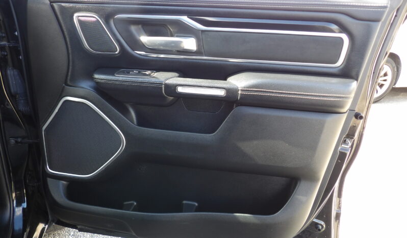 
								2019 Ram 1500 Laramie Crew Cab full									
