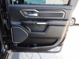 2019 Ram 1500 Laramie Crew Cab full